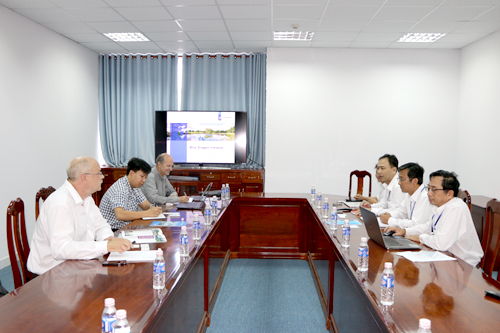 BUỔI LÀM VIỆC GIỮA HIỆP HỘI NƯỚC HÀ LAN VÀ ĐẠI HỌC CẦN THƠ